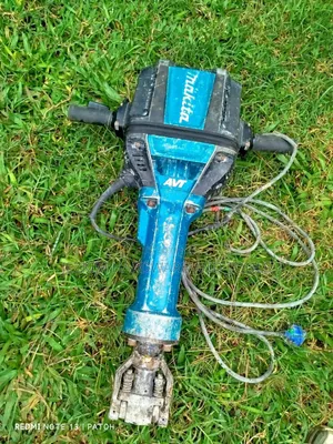 Demolishing Hammer Makita Hm1812 Heavy Duty Original