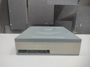 Desktop SATA CD/DVD-RW Rewritable Optical Drive