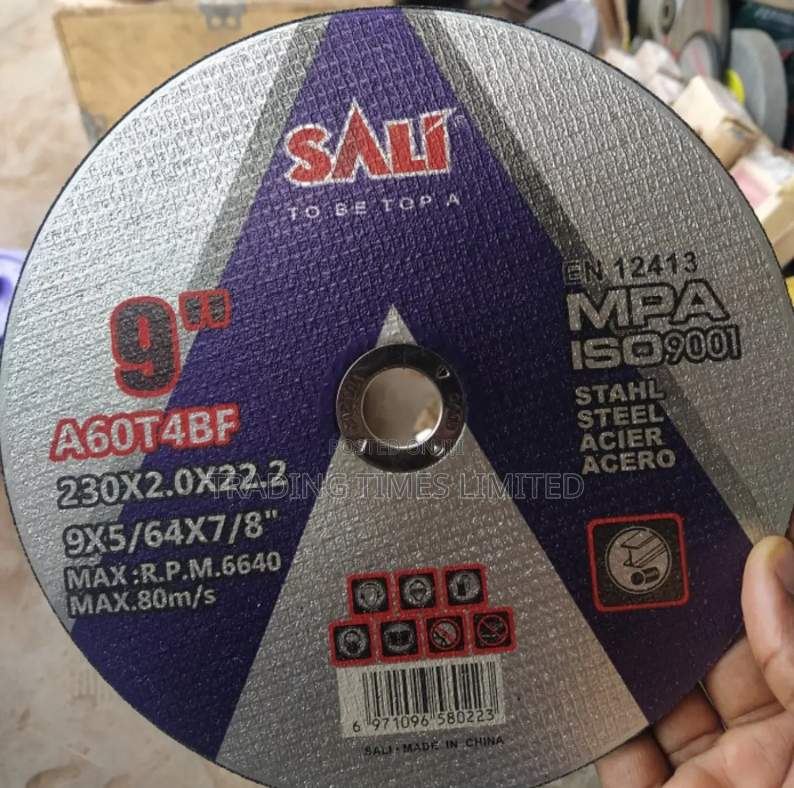 Sali Cutting 9"