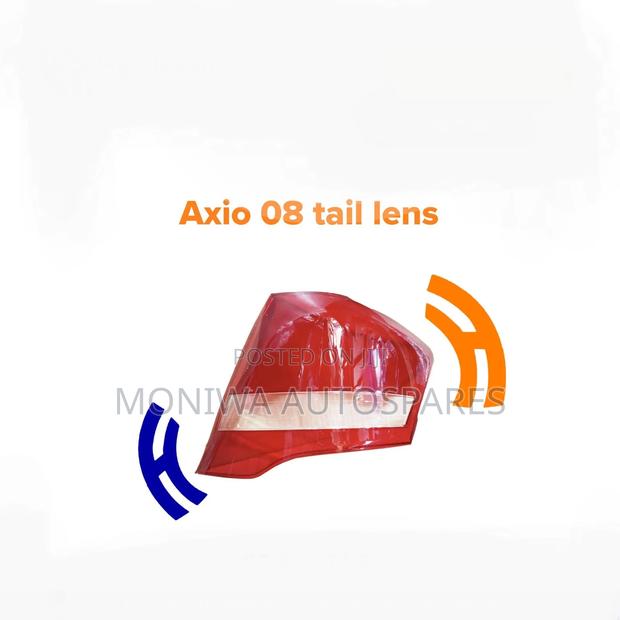 Toyota Axio 2008 Tail Lens - main view