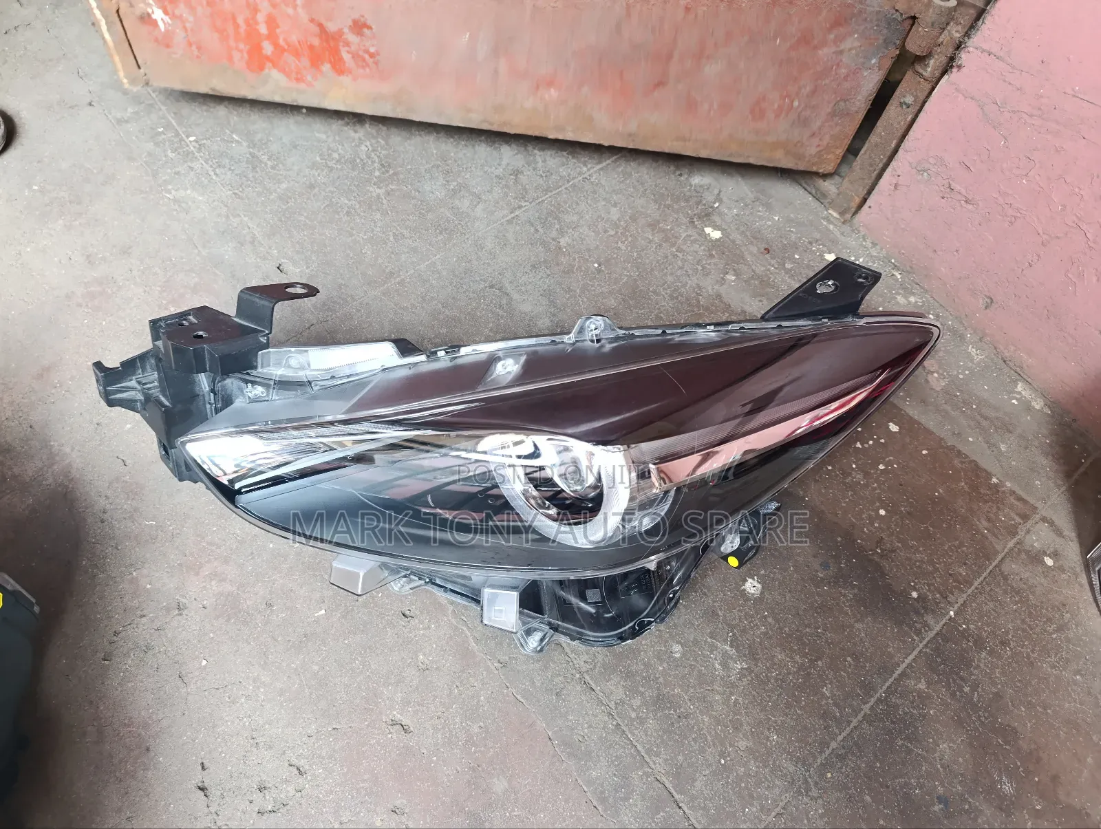 Axela 2018 Inbuilt Zenon