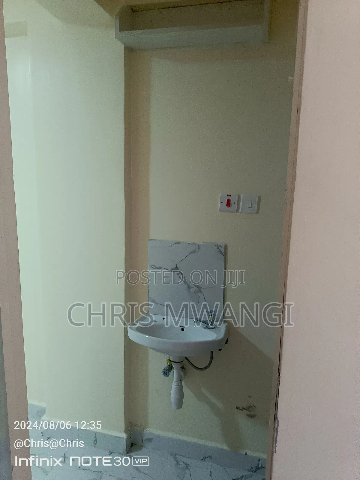 Furnished 1bdrm Block of Flats in Hillview Estate for sale