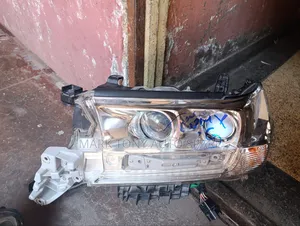 Land Cruiser 2015 Headlight Zenon