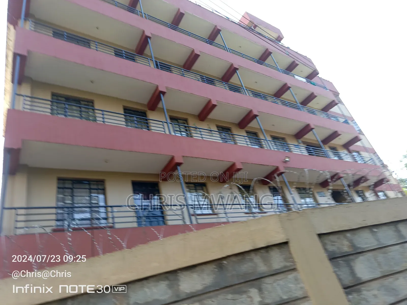 2bdrm Block of Flats in Ruaka Estate for sale