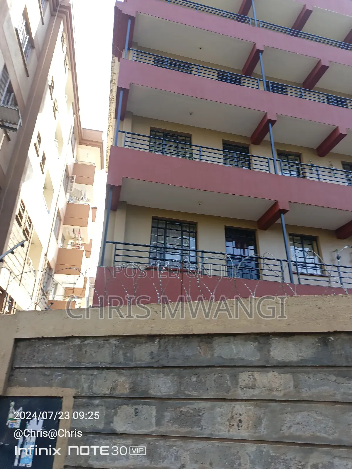 2bdrm Block of Flats in Ruaka Estate for sale