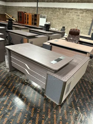 Executive Imported Office Desk 1.8 MTRS