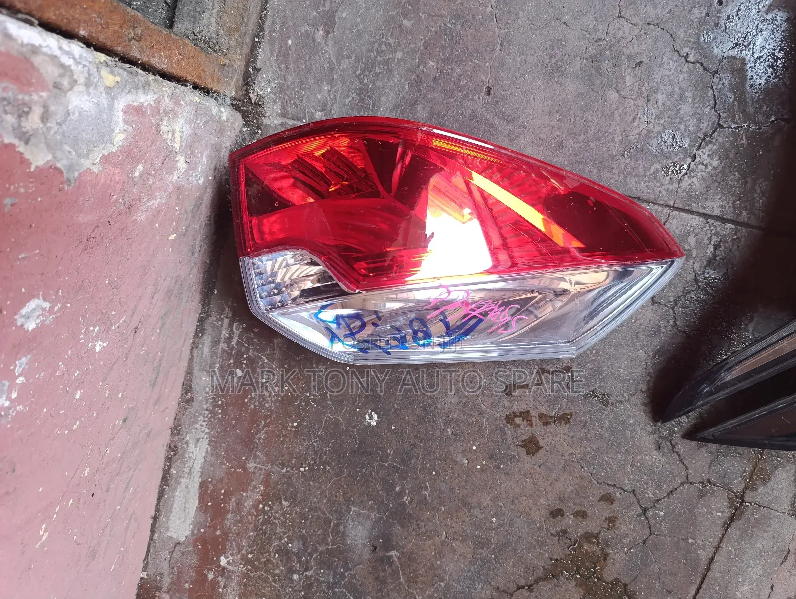 Honda Fit Shuttle Backlight 2018