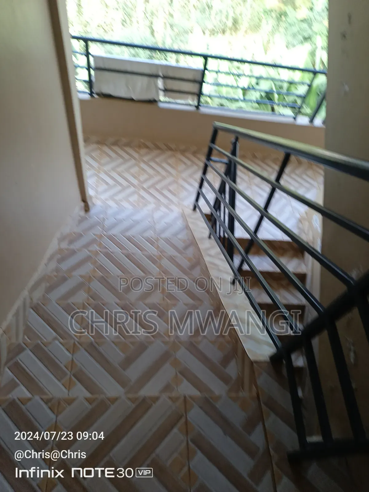 2bdrm Block of Flats in Ruaka Estate Bypass for sale