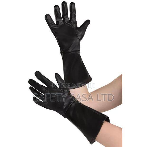 Black Leather Gloves - main view