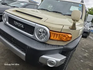 Toyota FJ Cruiser 2017 Beige