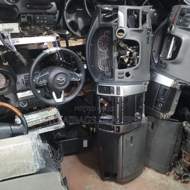 Prado J 120 Dashboard Complete as It Is With Components. - thumbnail 2