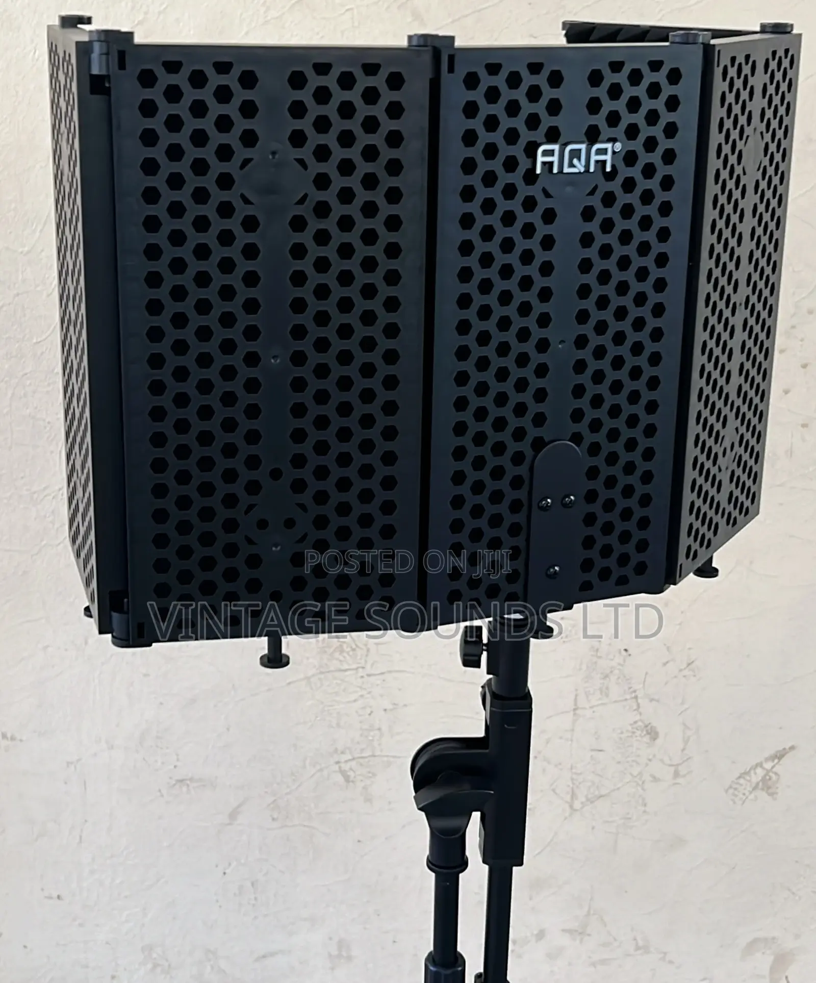 Studio Isolation Shield (Background Noise Cancellation)