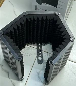 On-Stage Studio Isolation Shield / Studio Booth
