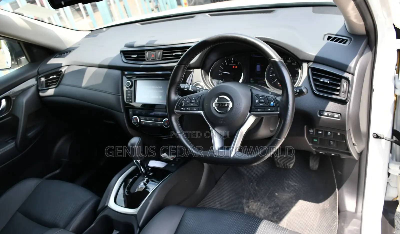 Nissan X-Trail 2017 White