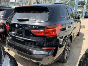 BMW X1 xDrive28i AWD 2017 Matt Black
