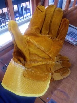 Heat Resistance Short Leather Gloves - main view