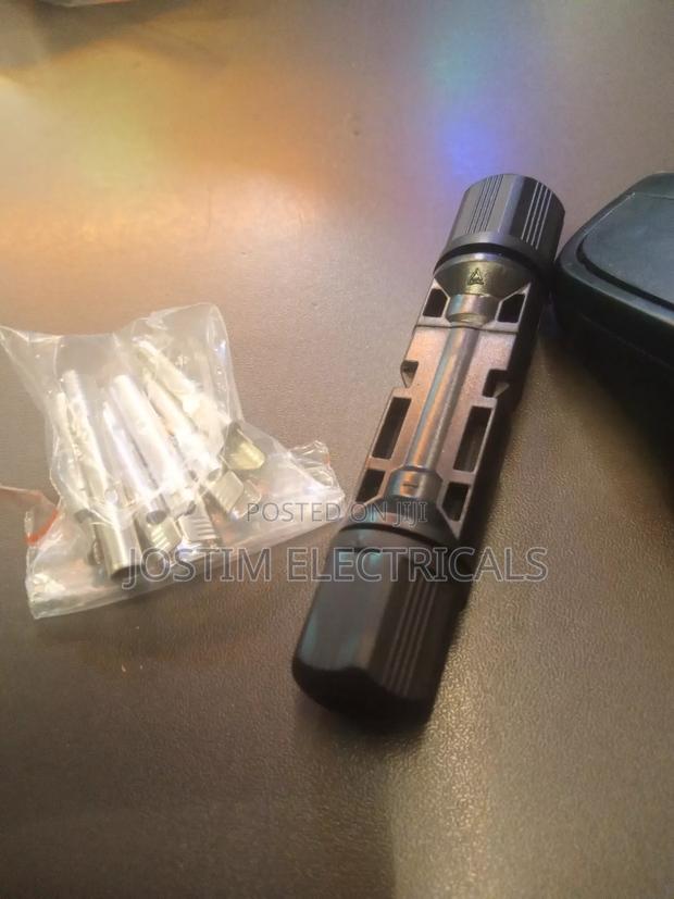 Pair for Mc4 Connectors - main view