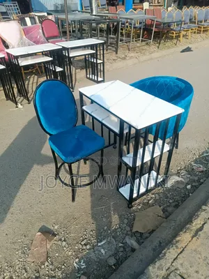 Manicure Set, Marble Table and 2 Seats N