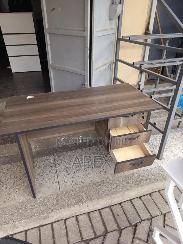 Portable Office Desk. - thumbnail 2