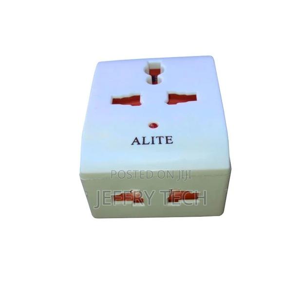 Alite Universal Travel Multi-Outlet AC Socket Adapter
