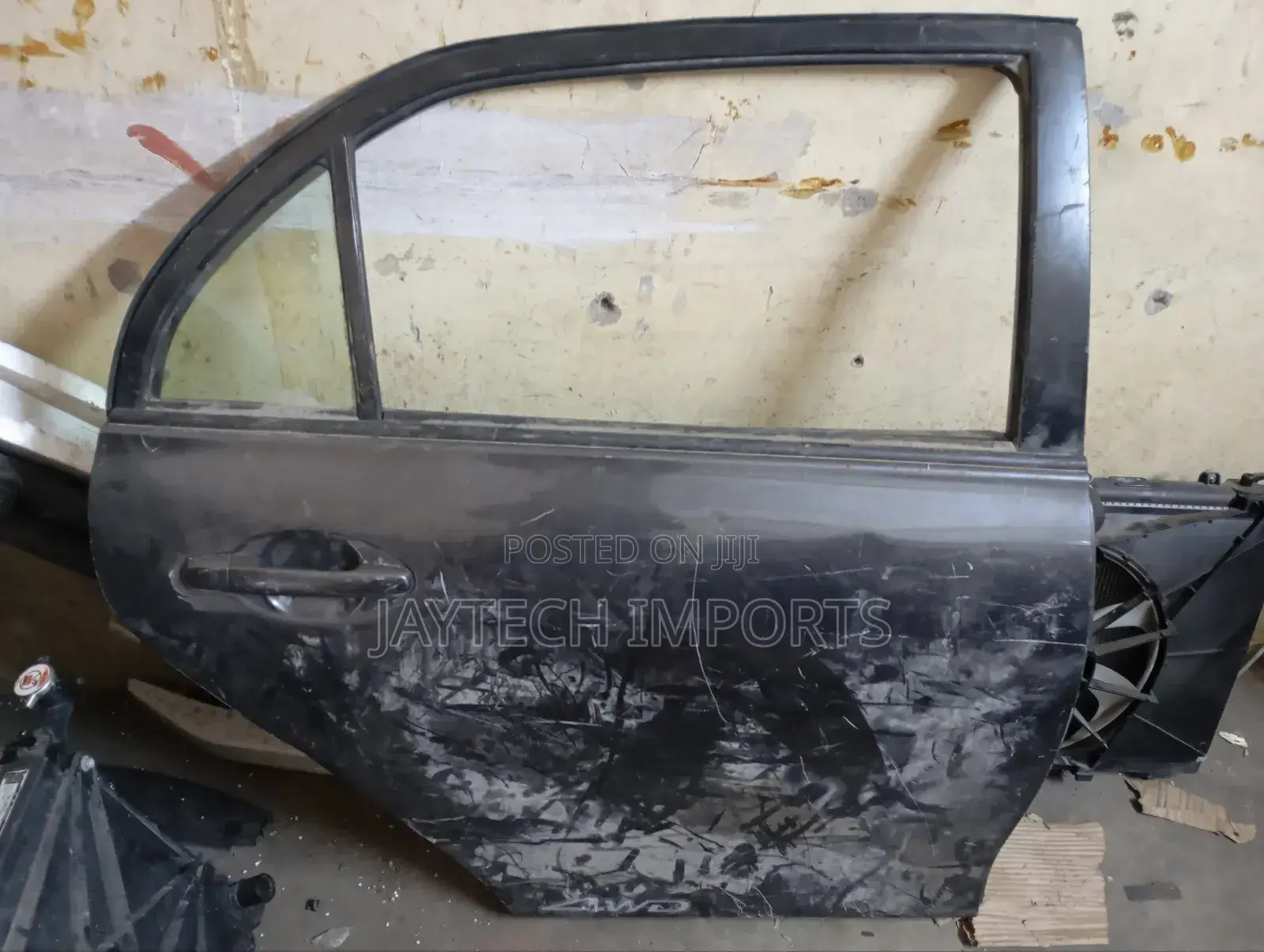 Axio Rear Door