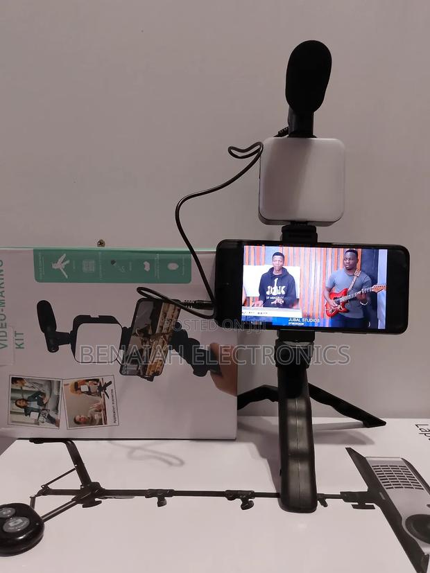 Vlogging Kit.5 In 1 Tripod Holder For Live Streaming (New)