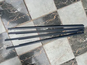 Weather Strip Subaru Forester Sh5
