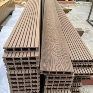 Composite Decking 2.8mtrs - thumbnail 2