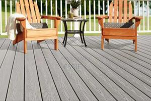 Attractive Decking Floor - thumbnail 2
