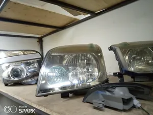 Xtrail Nt30 Headlight Xenon #