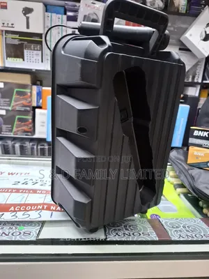 Trill CD 01 Eight Inch Rechargeable Speaker