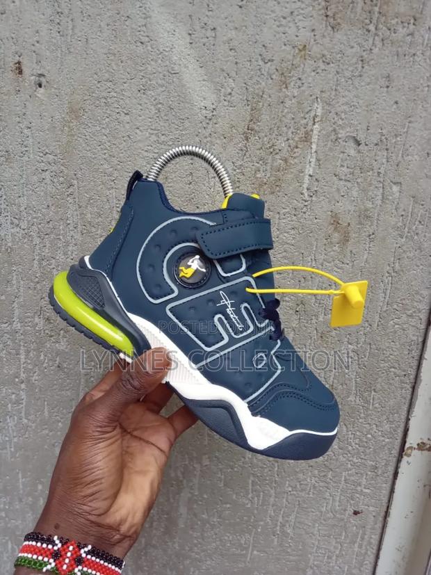 Kids Shoes - thumbnail 4