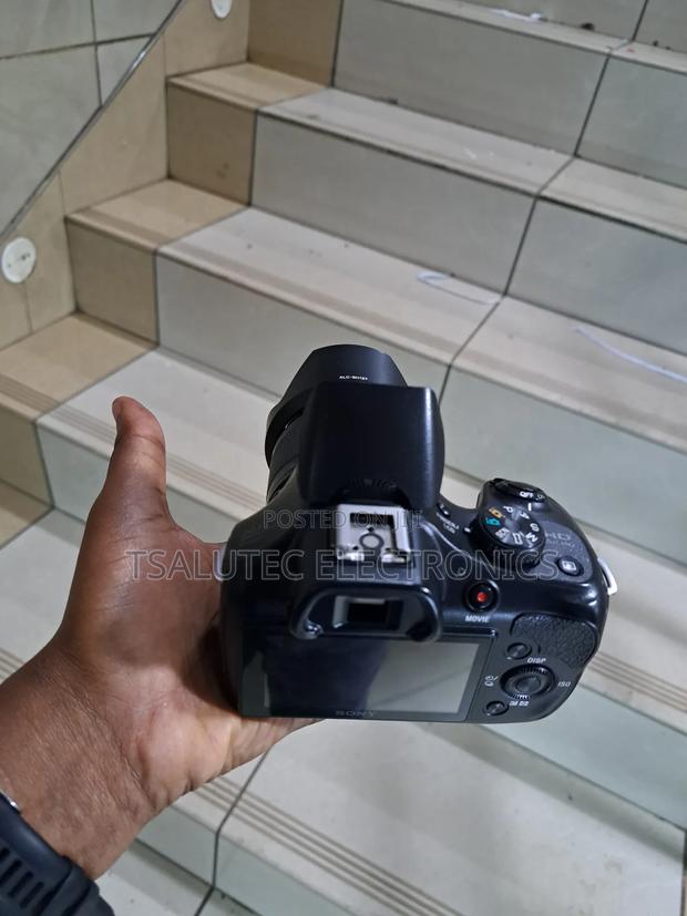 Sony Mirroless Camera - thumbnail 4