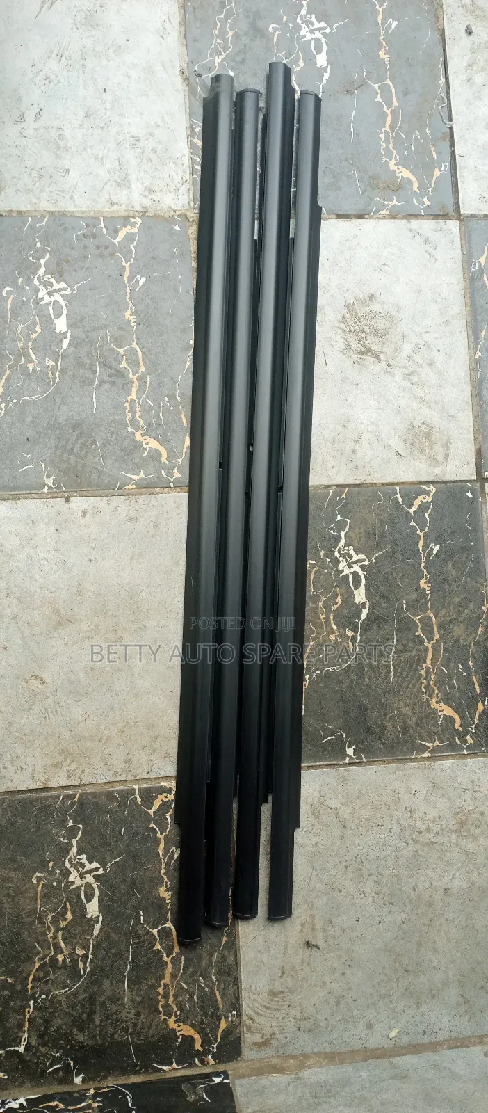 Mitsubishi Outlander Mouldings