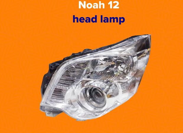 Head Lamp/Headlight Toyota Noah 2012