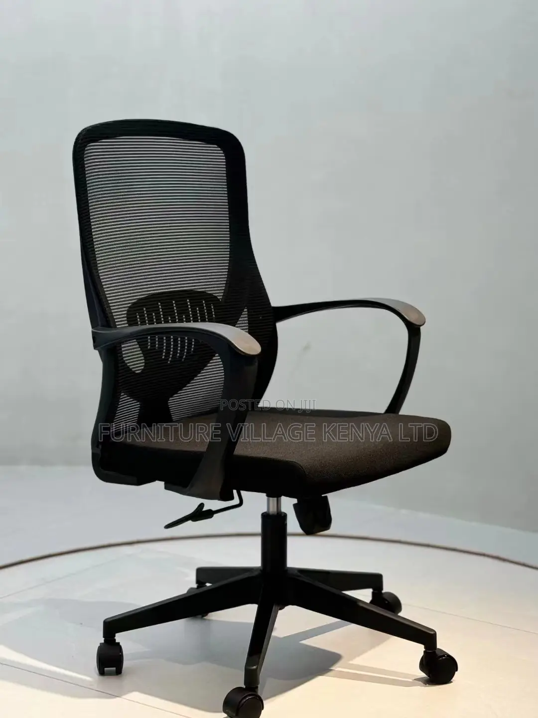 Office Chair, Ergonomic High-Back Swivel Desk Seat
