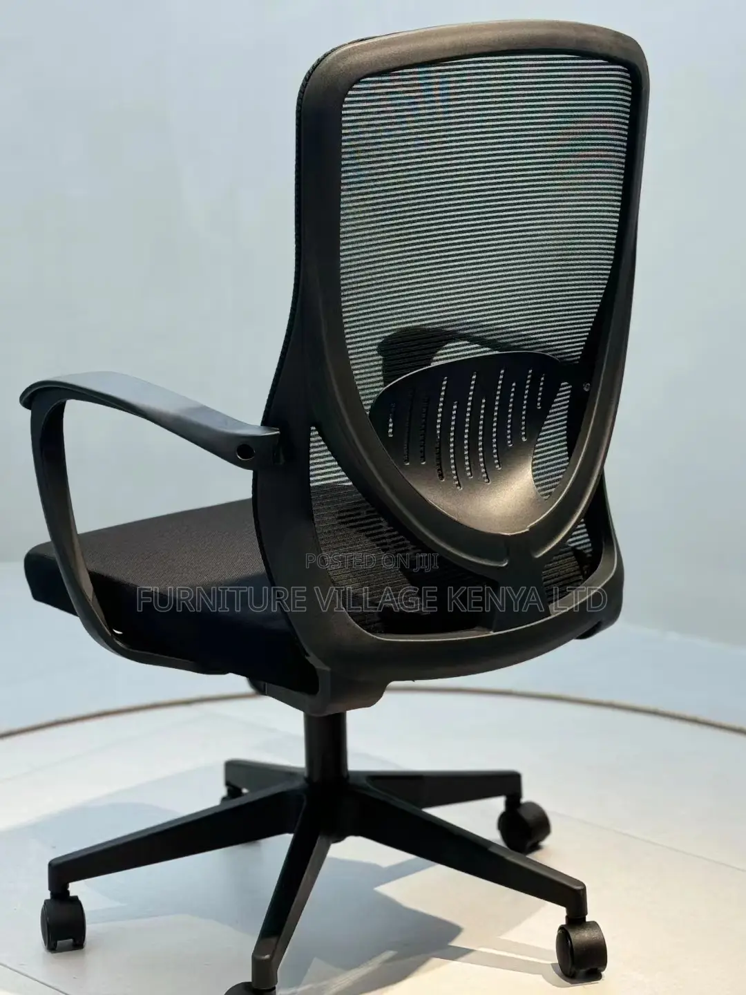 Office Chair, Ergonomic High-Back Swivel Desk Seat