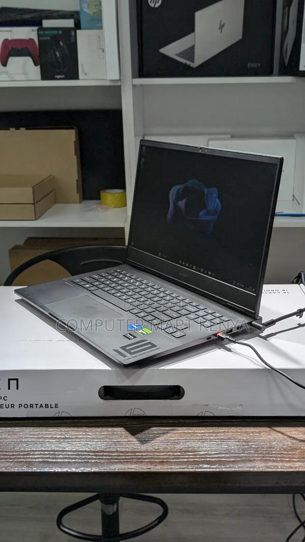 New Laptop HP Omen 16 16GB Intel Core I7 SSD 1T - thumbnail 3