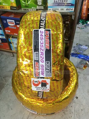 245/35r20 Kenda Kaiser KR20 Tire