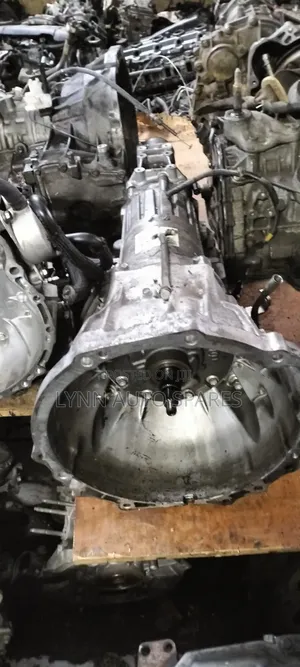 Toyota Hiace 2KD Complete Gearbox 2wd