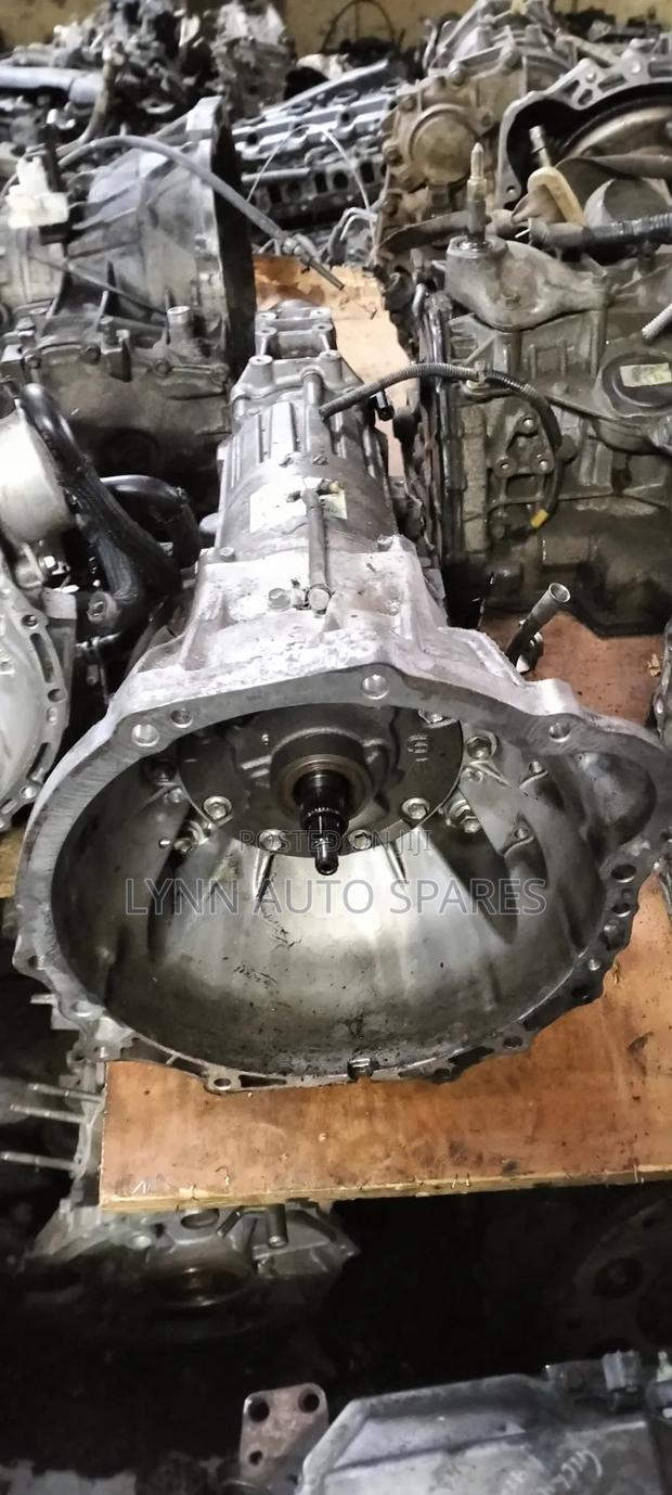 Toyota Hiace 2KD Complete Gearbox 2wd - thumbnail 2