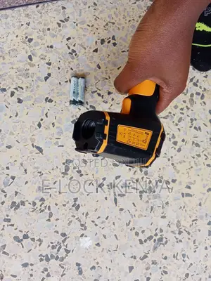 Effective Digital IR Thermometer