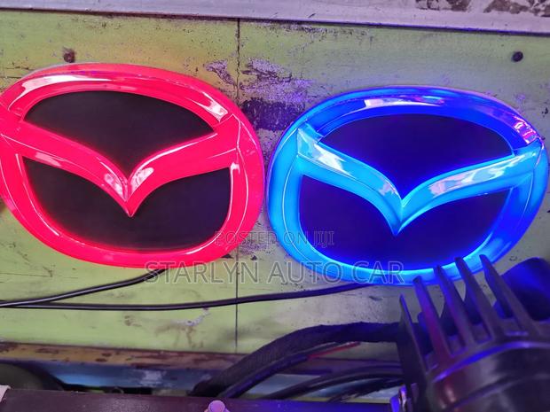 Universal Logo With Light  - thumbnail 2