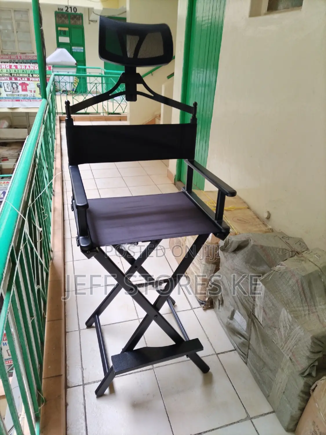 Flexible Make Up Chair