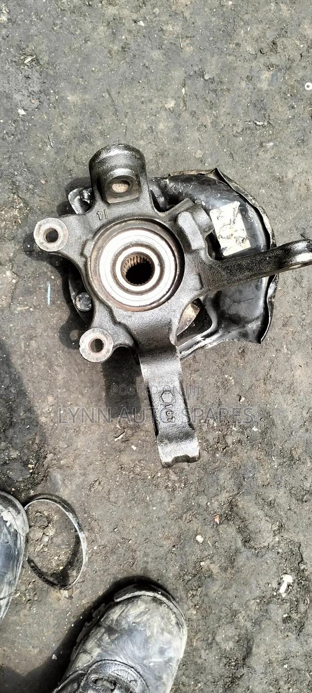 Nissan B15 Front Hub - thumbnail 2