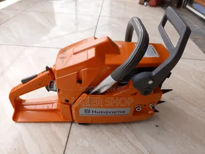 Husqvarna 272 Powersaw