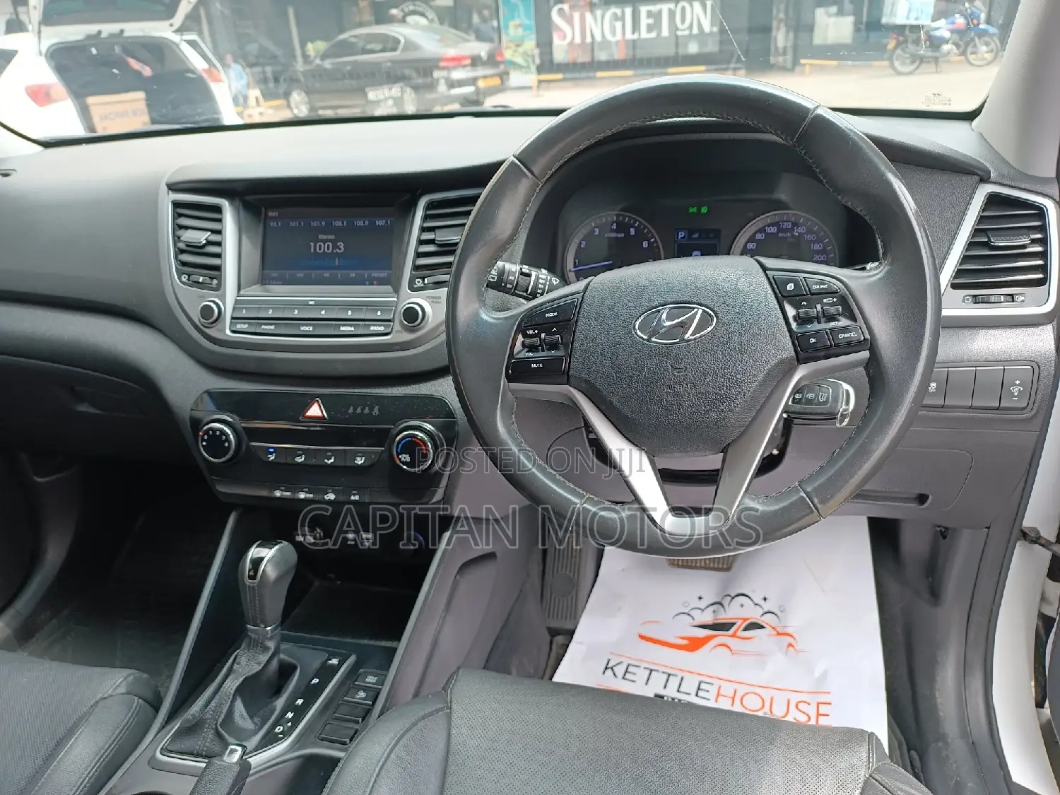 Hyundai Tucson 2017 White
