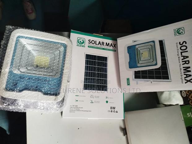 100 Watts Solar Floodlight Solarmax With 8 Watts Solar Panel - thumbnail 10