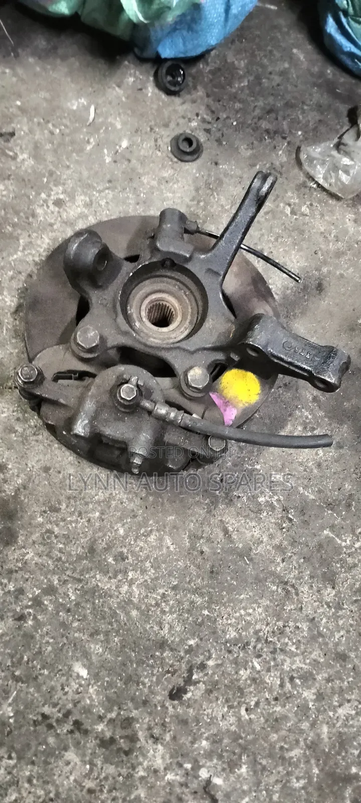 Complete Hub Nissan B15 Wingroad