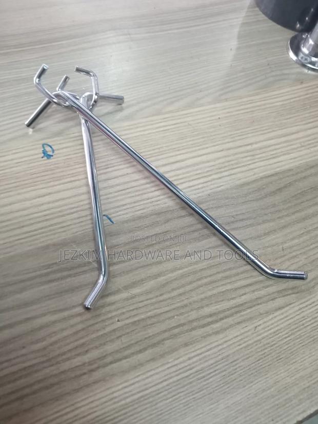 Display Hooks 8" - main view